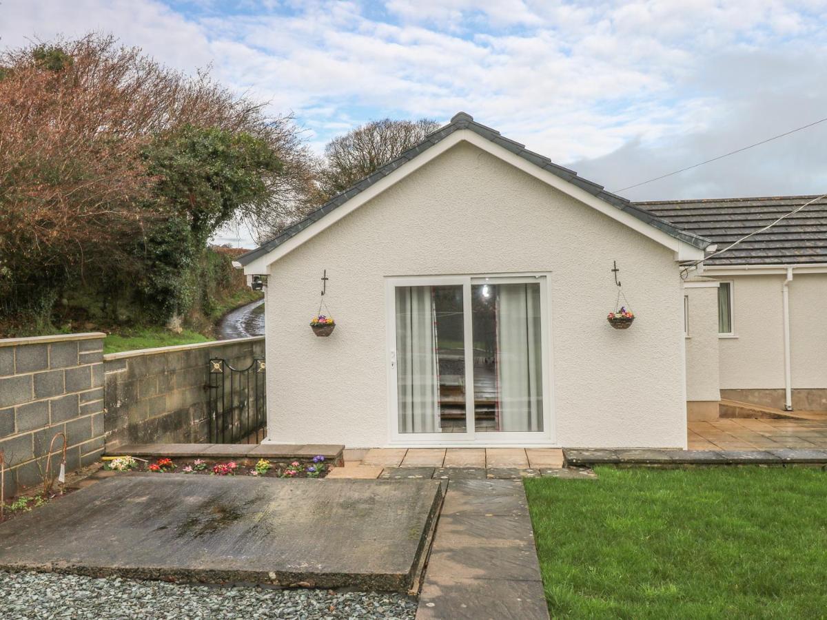 Broadford Farm Bungalow Kidwelly Bagian luar foto